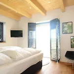 Reethues Am Schlossgut Nyaraló