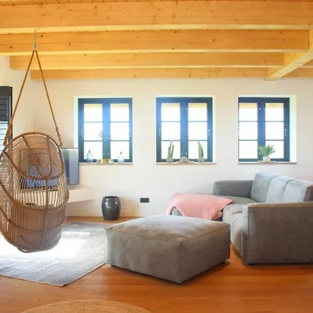 Reethues Am Schlossgut