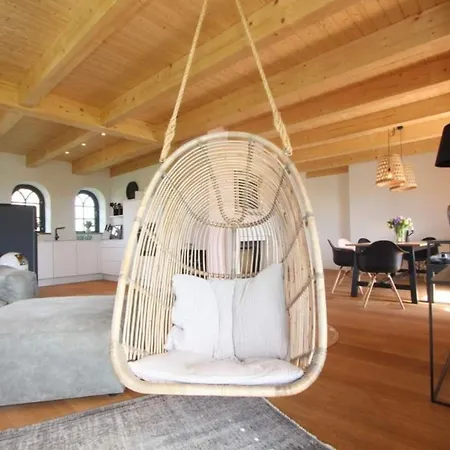 Semesterbostad Reethues Am Schlossgut Groß Schwansee