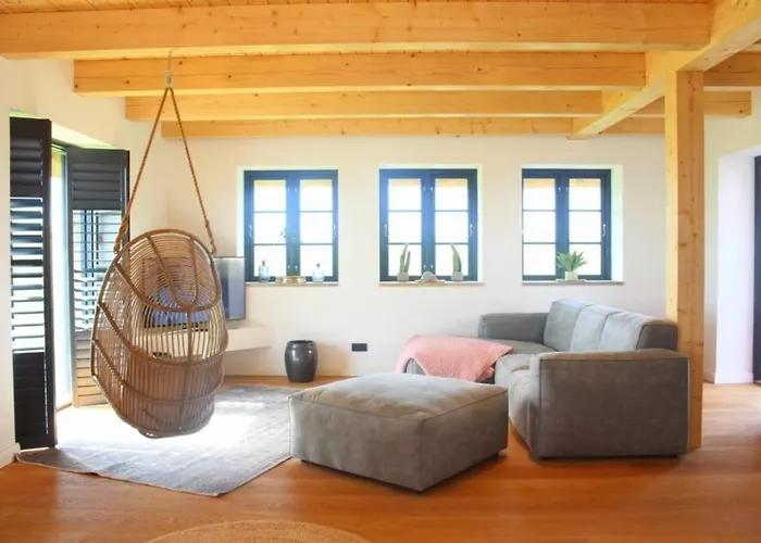 Reethues Am Schlossgut